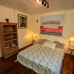 A Casa Laranja - Arte E Historia Em Um Unico Lugar