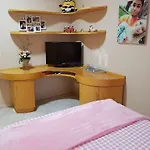 Hostel Carol