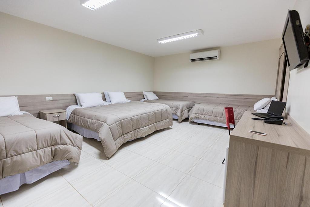 Catre Cataratas - Hospedagens E Eventos Inn *