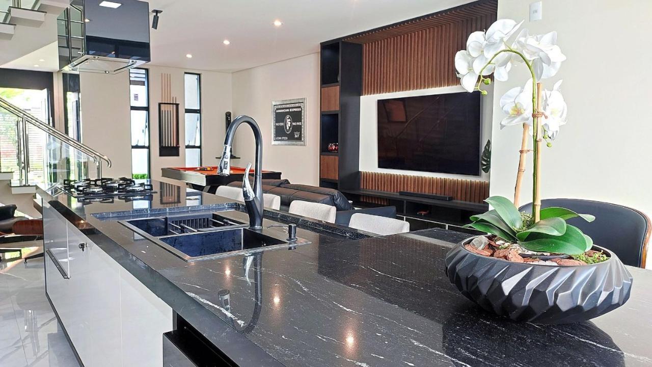 Casa Luxo Jacuzzi Aquecida Prox Cataratas E Aerpt * Foz do Iguaçu