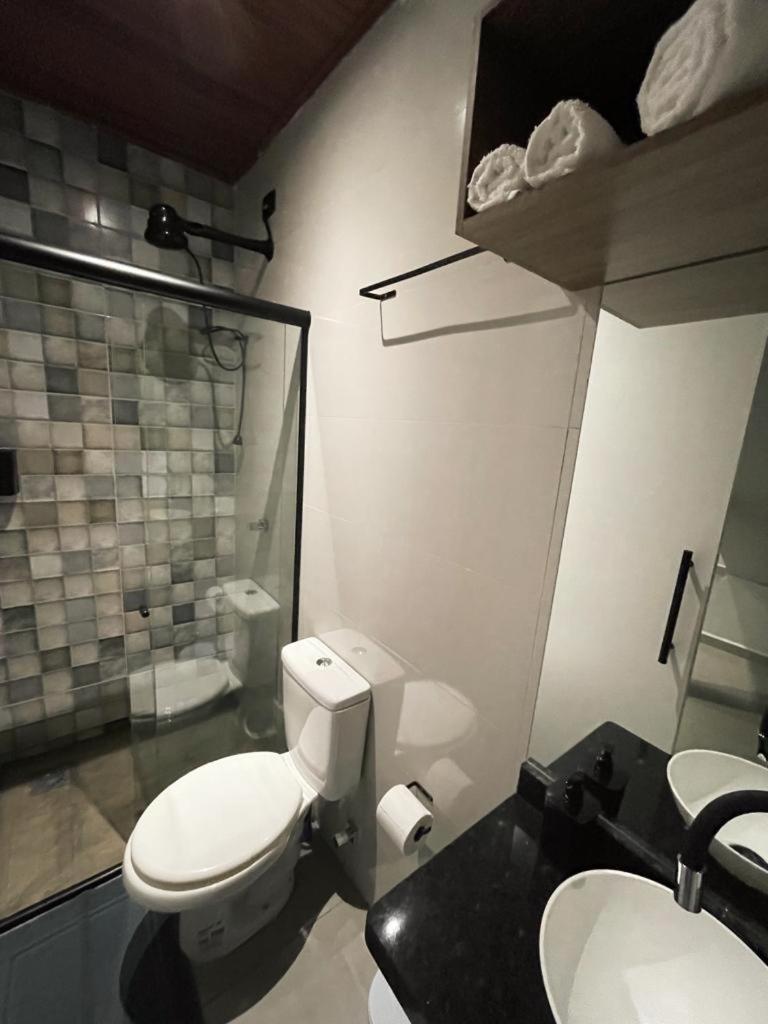 Novo Romantico E Charmoso Bem Localizado No Corredor Turistico De Foz do Iguaçu