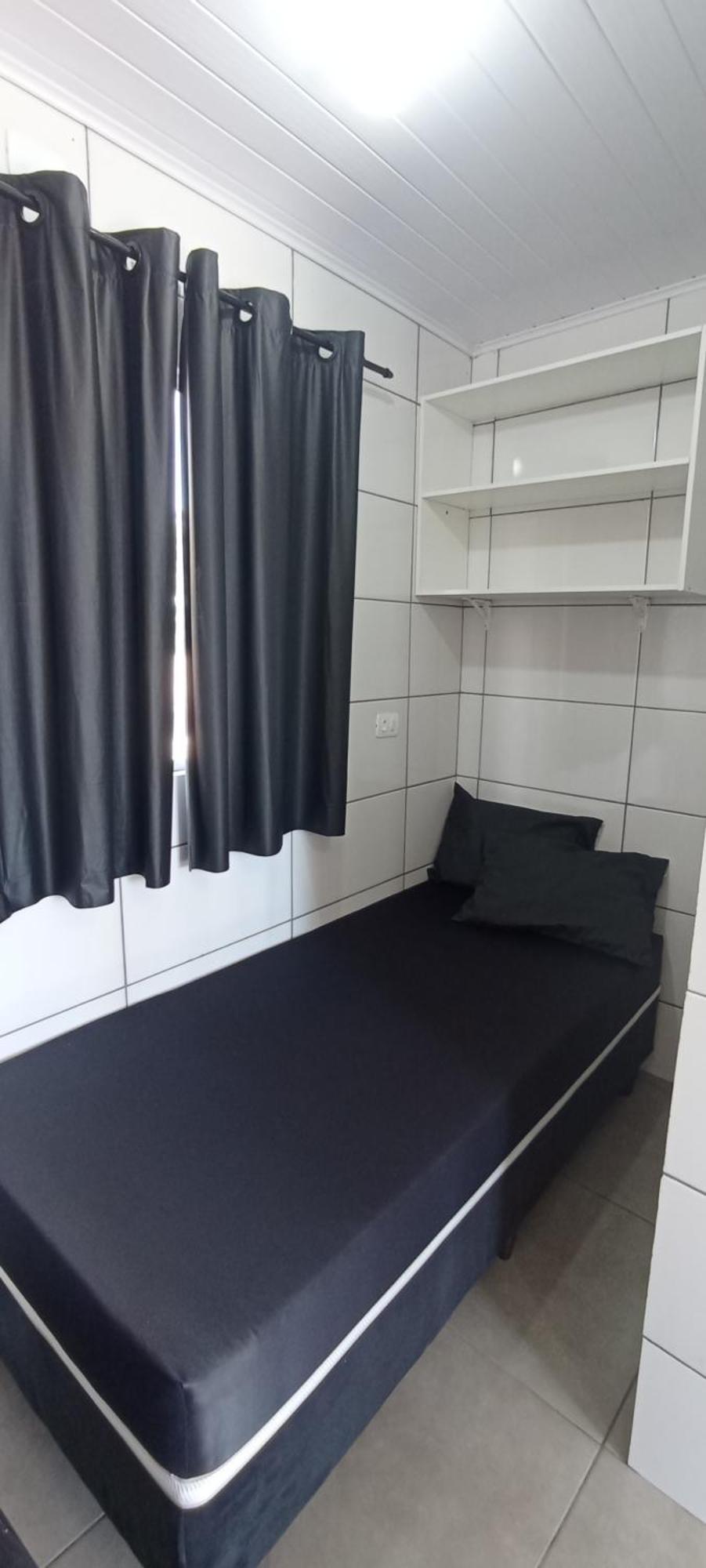 Foz Ap8 Completo De Casal Com Ar Condicionado, Garagem Fechada E Lavanderia, Temos Uber E Guia Turistico Indicar, Nosso E O Custo Beneficio De Hostal *