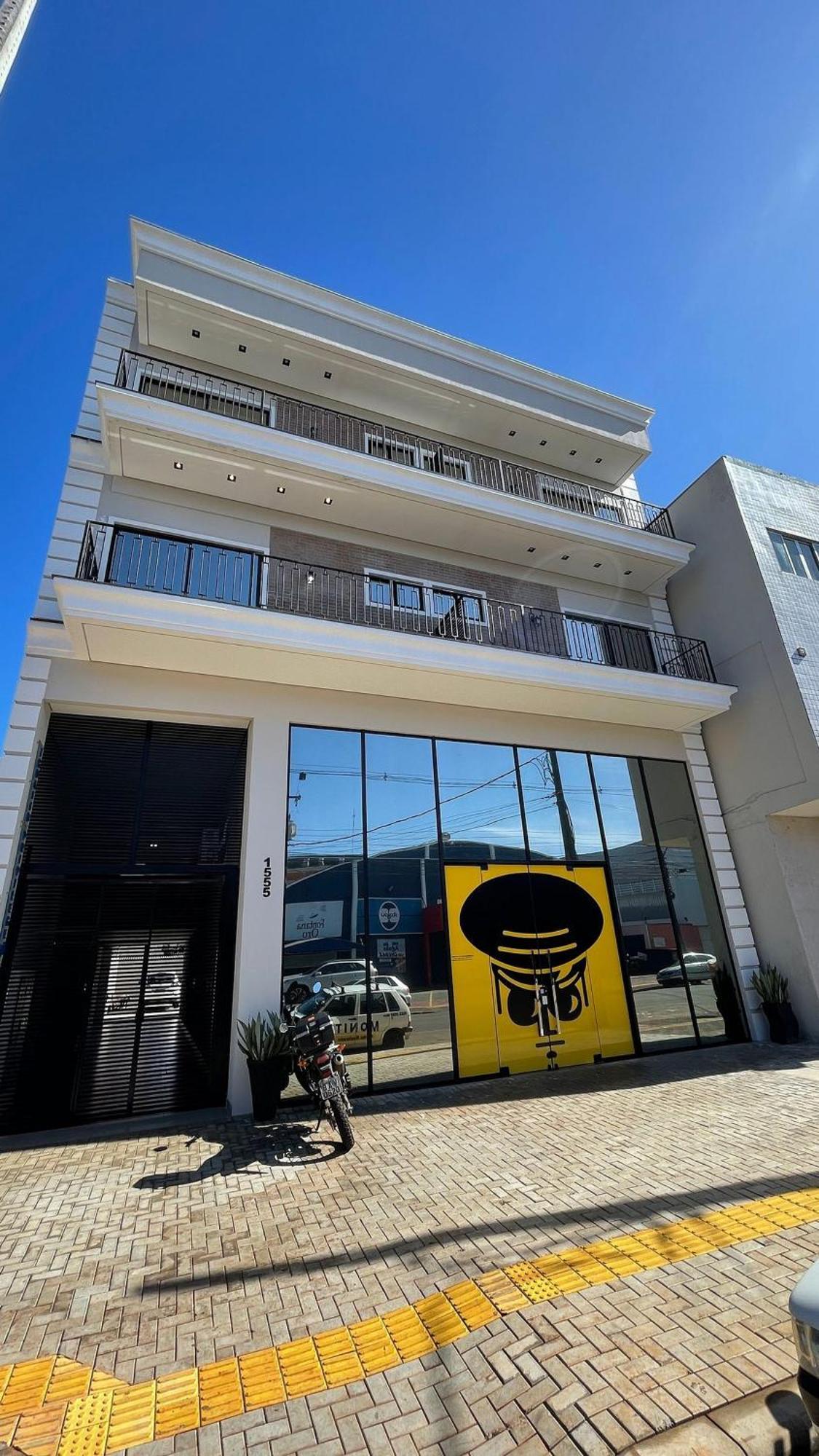 No Centro De Apartment