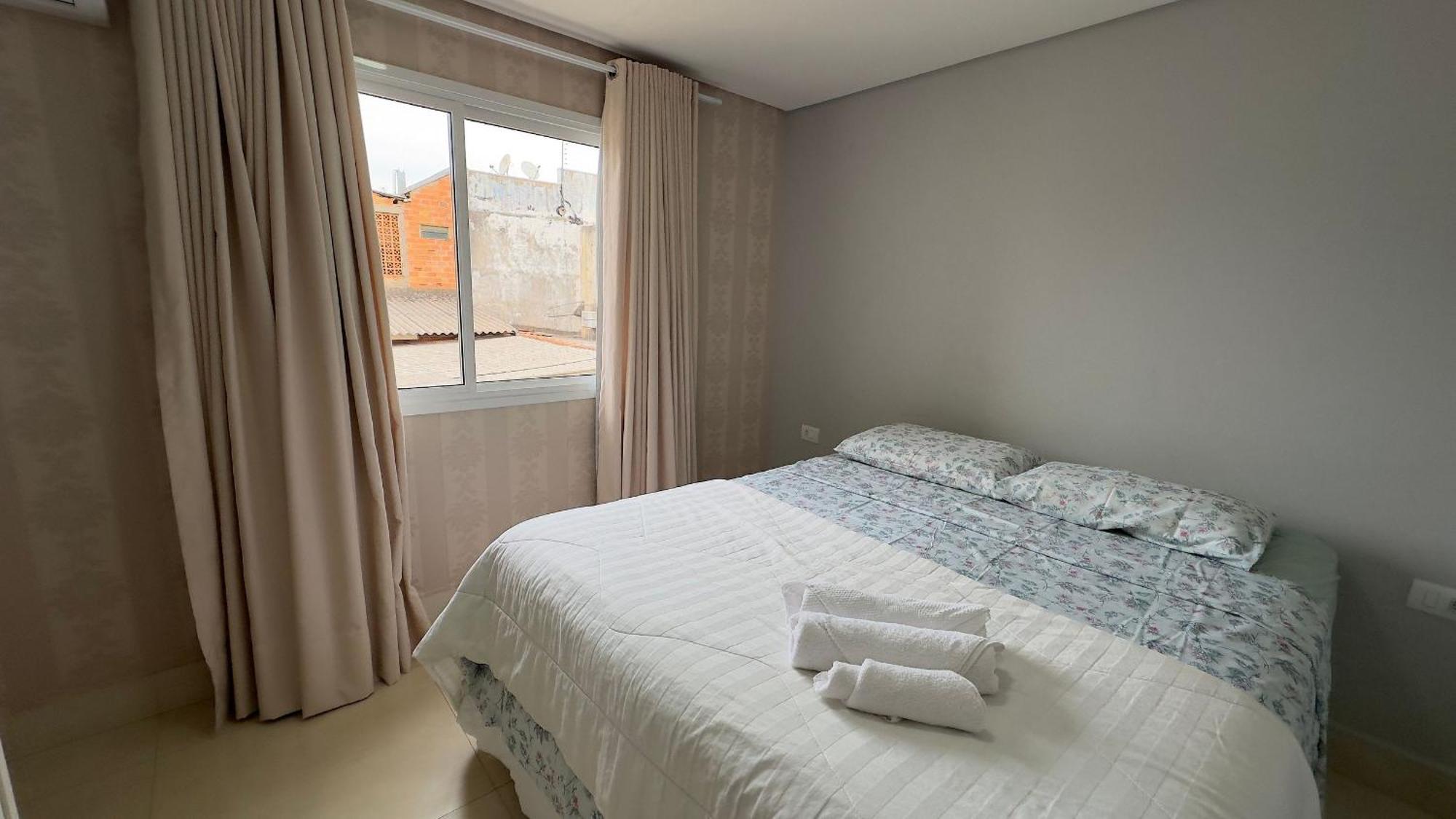 Casa Com Area Gourmet E Confortavel Casa de férias *