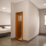 Apartamento com Cozinha Privativa