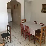 Casa com varanda próximo da Natureza