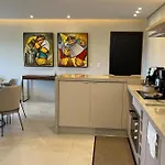 Apto 22 - Suite Familia Prox Paraguai