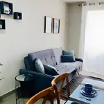 Apartamento Prox. Ponte Da Amizade Para 4 Pessoas Com Ar