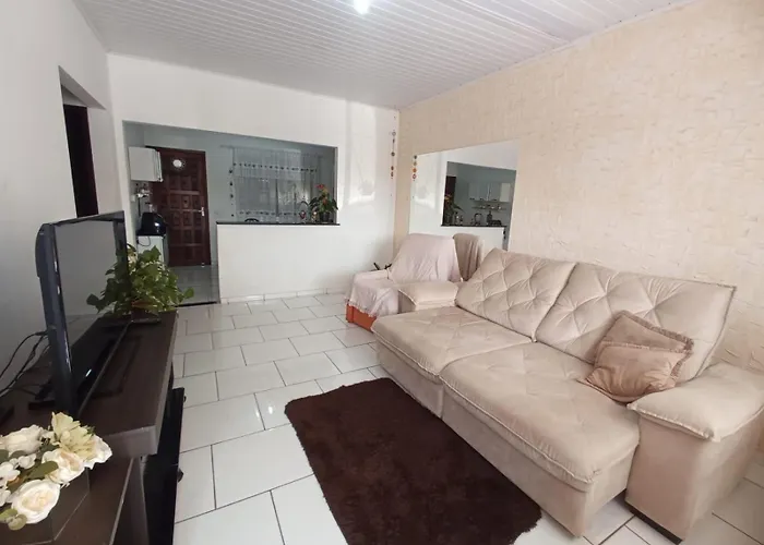 Casa Aconchegante Com Otima Localizacao!