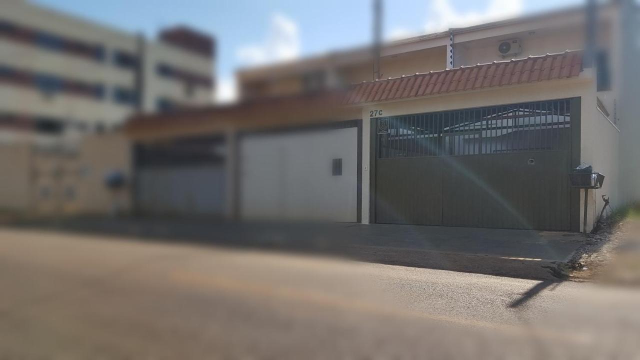 Sobrado amplo e confortável em regiao central Casa de férias *