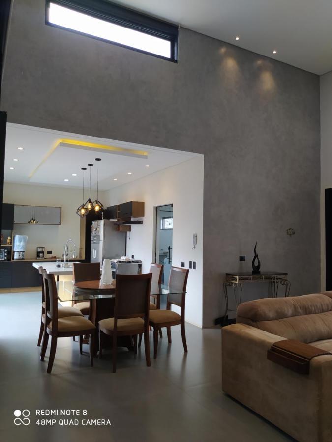 Casa Linda E Nova, Rua Tranquila E Ambiente Agradavel. Holiday home *