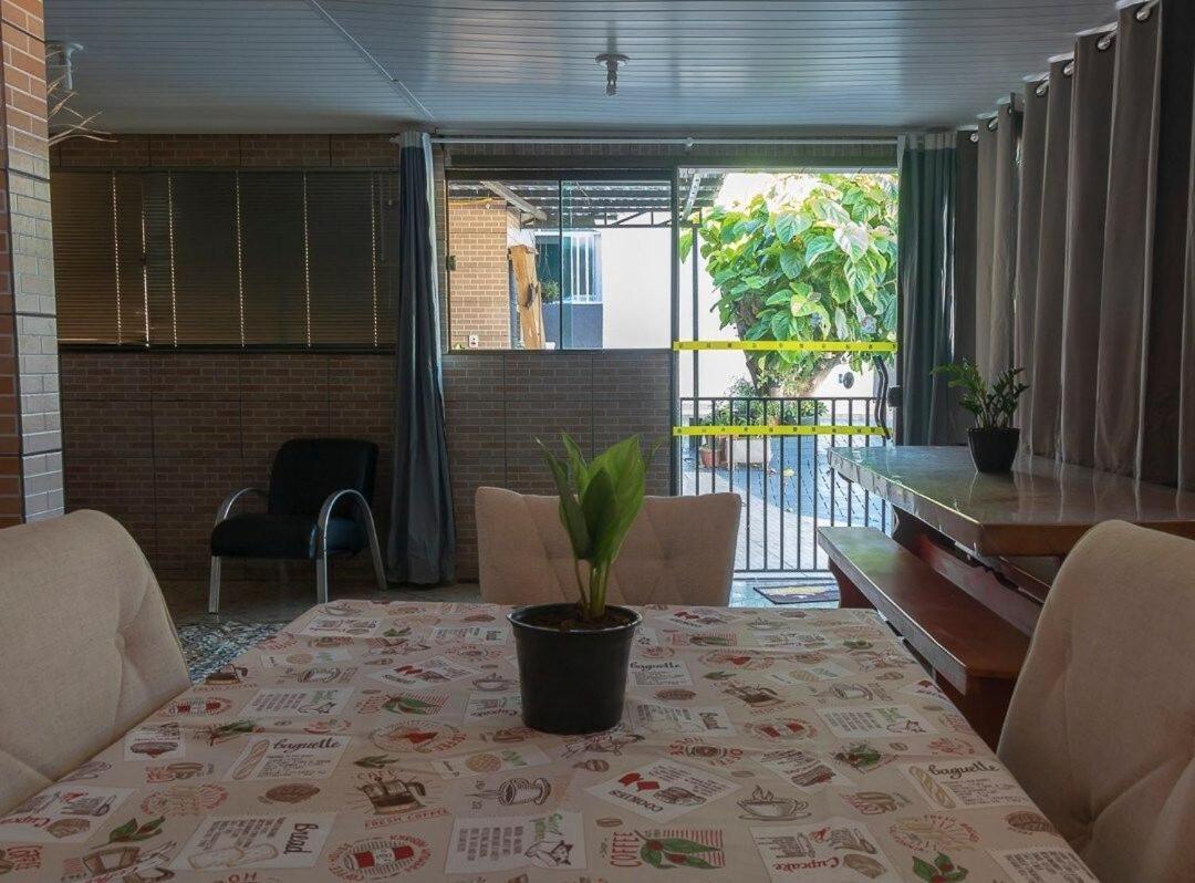 Espaço Aconchegante Bem Localizado E Prático Apartamento
