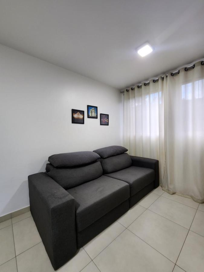 Apto Completo Com E Garagem, Bem Localizado *