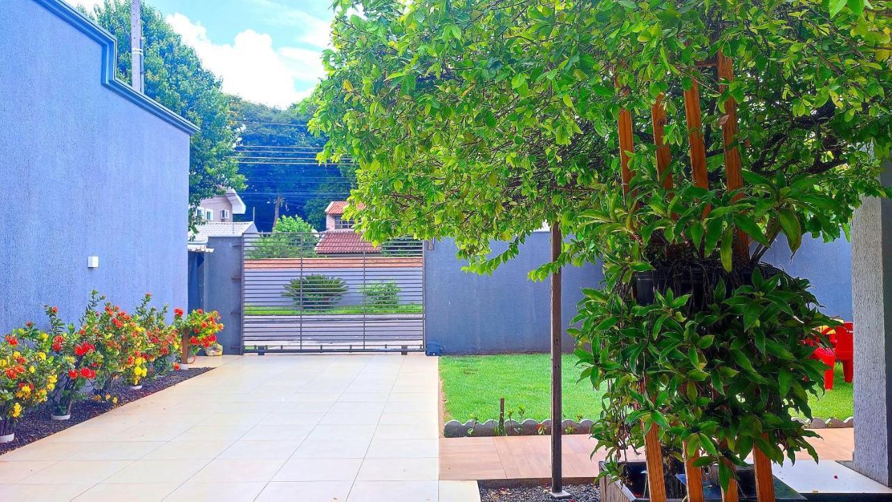 Linda Casa Bairro Tranquilo Prox Cataratas Casa de férias *