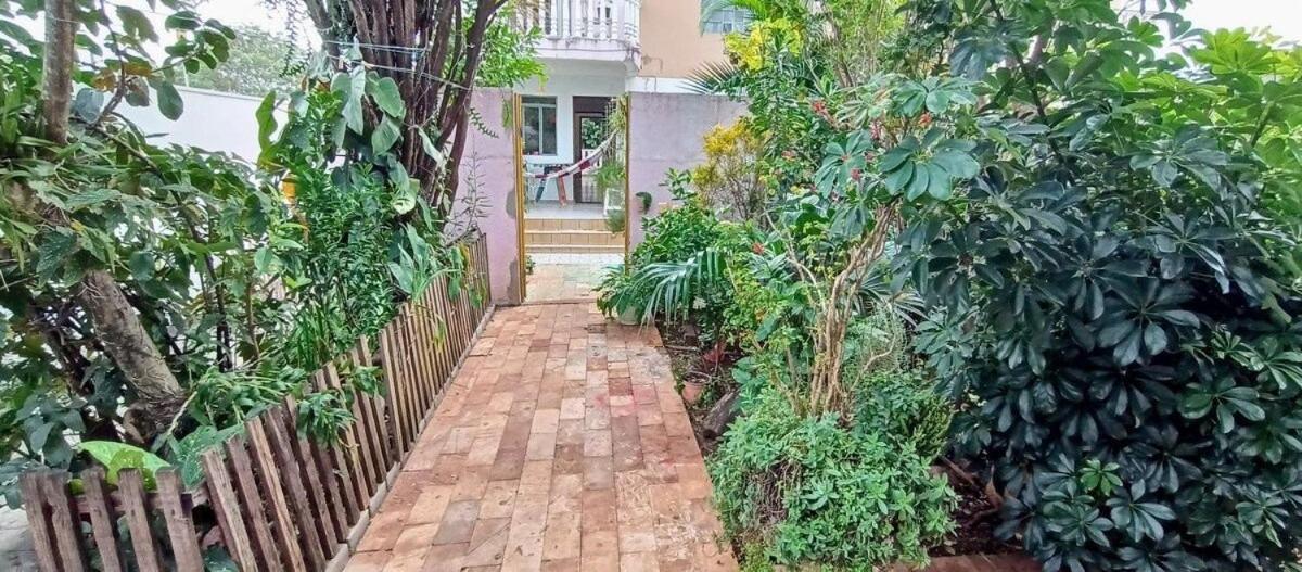 Com Sacada, Cafe, Cozinha E Pet Friendly