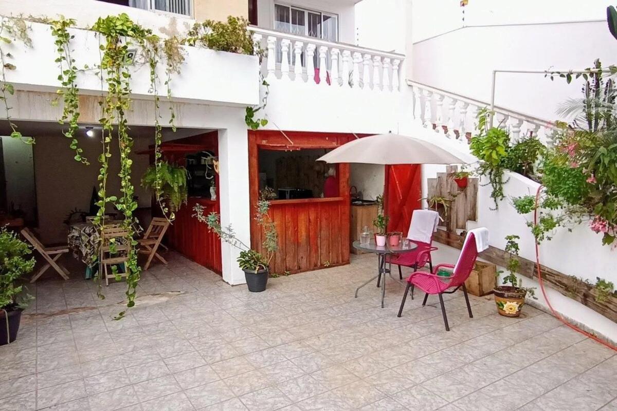 Acomodação com café da manhã  Com Sacada, Cafe, Cozinha E Pet Friendly Foz do Iguaçu