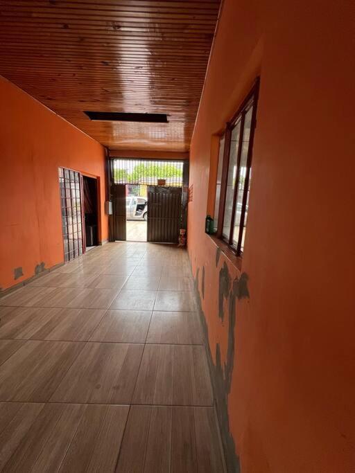 Cada De Veraneio Prox Rafain Casa de férias Foz do Iguaçu