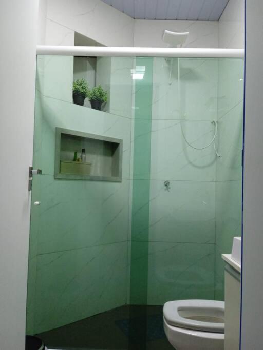Casa Aconchegante, Local Espacoso E Bem Localizado *