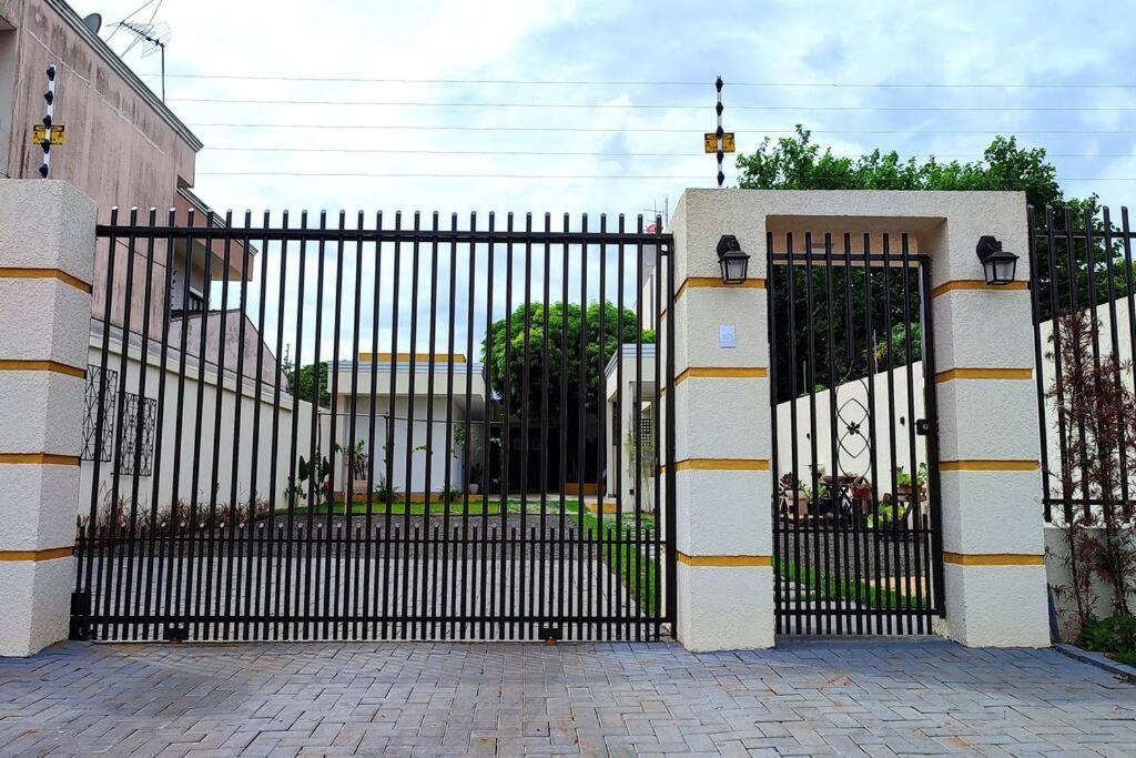 Linda Casa A 30 Metros Da Av Cataratas