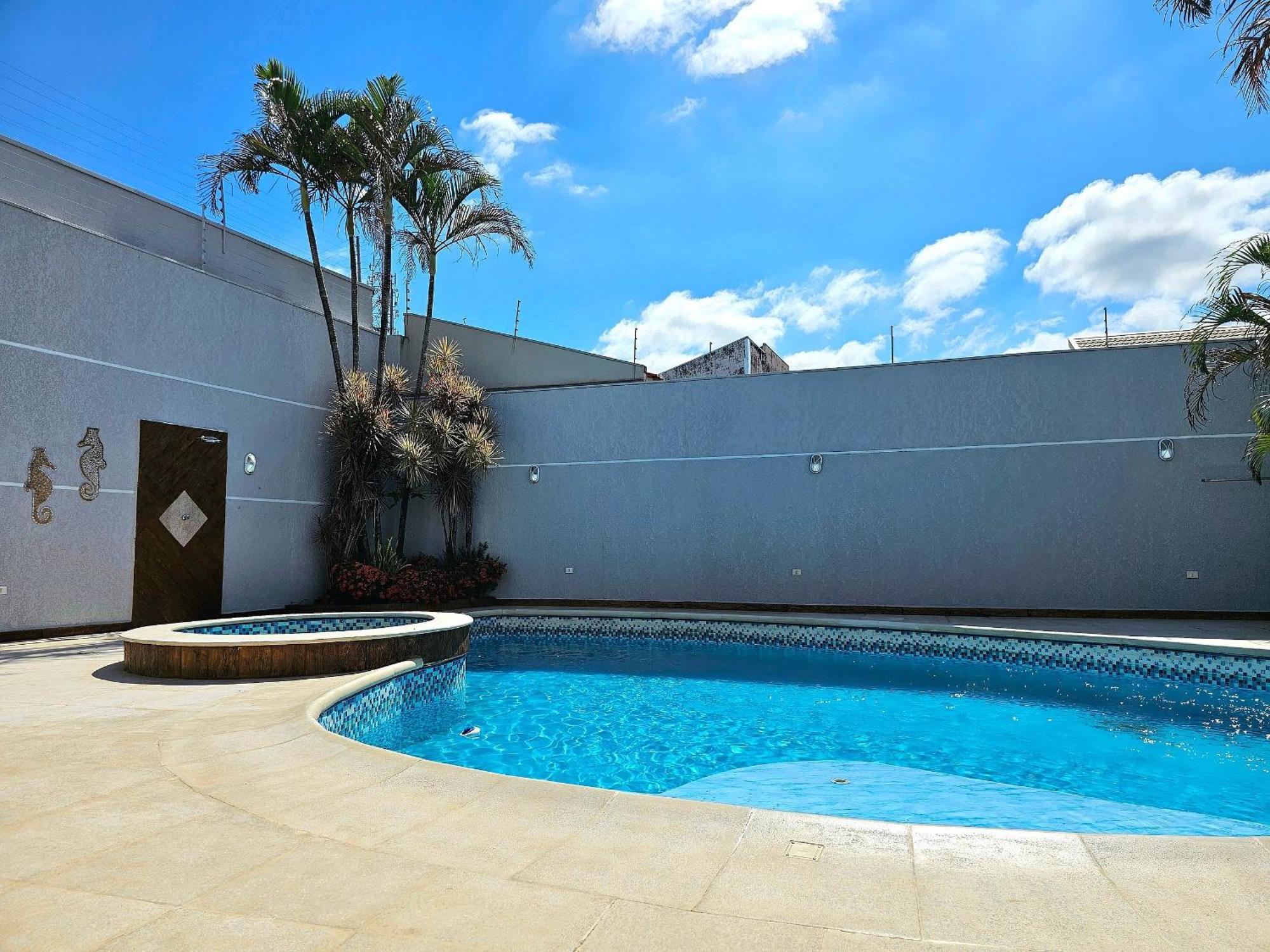 Casa de férias Casa 6 Quartos Padrao Area Nobre Prox Atrativo