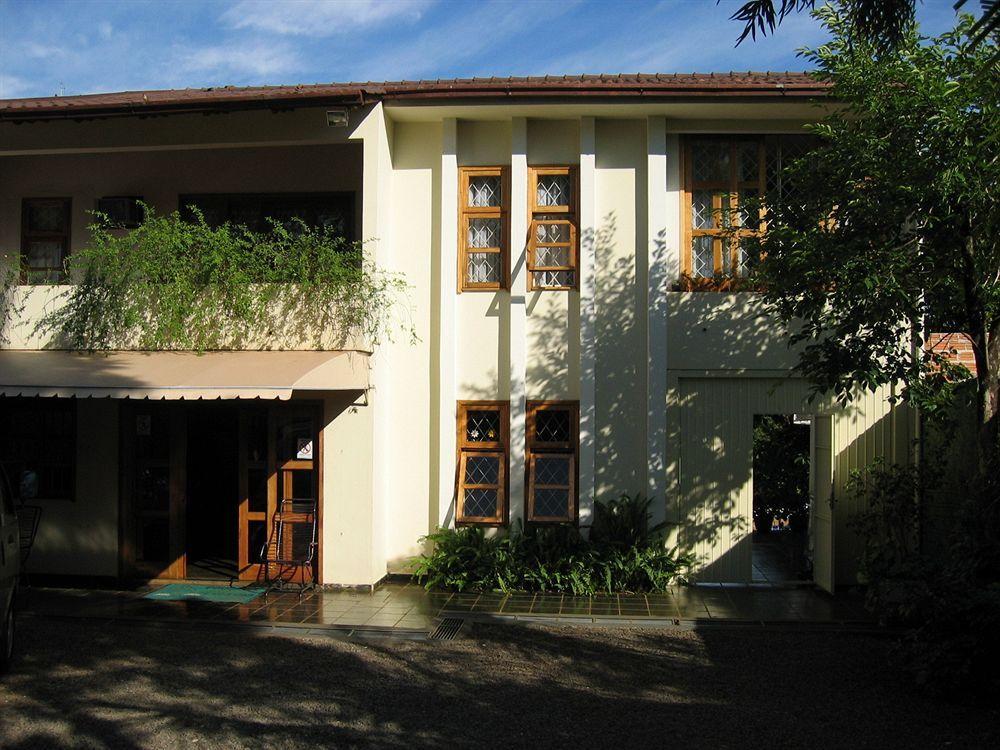 Pensión Residencial E Evelina 2*