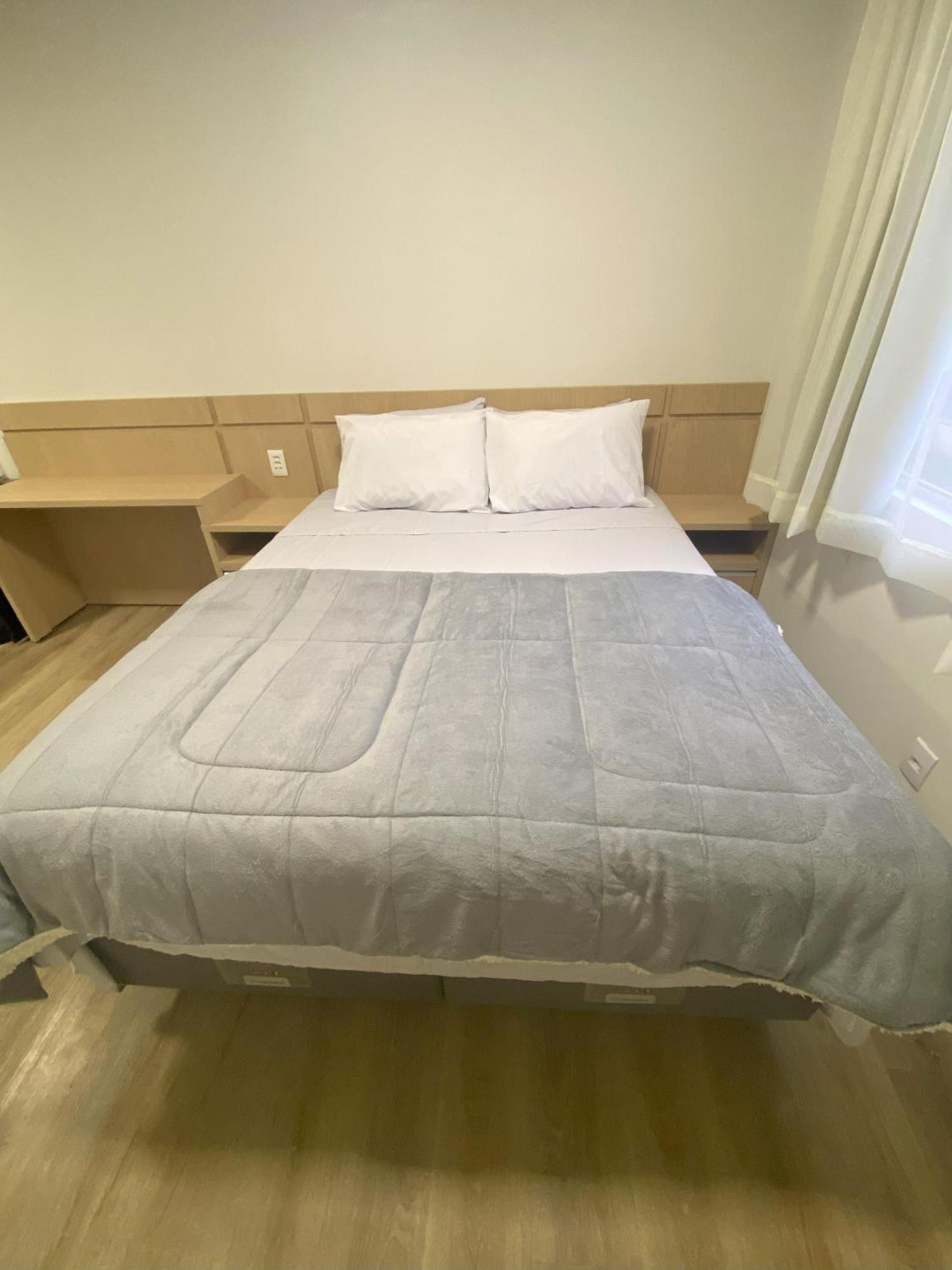Inteiro Novo - 2 Quartos - Regiao Foz Apartamento *