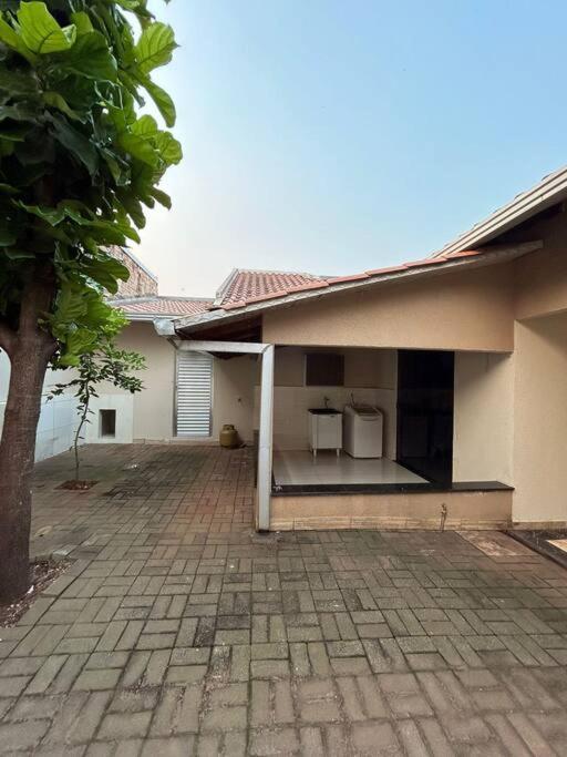 Casa de férias Casa Aconchegante Com Piscina