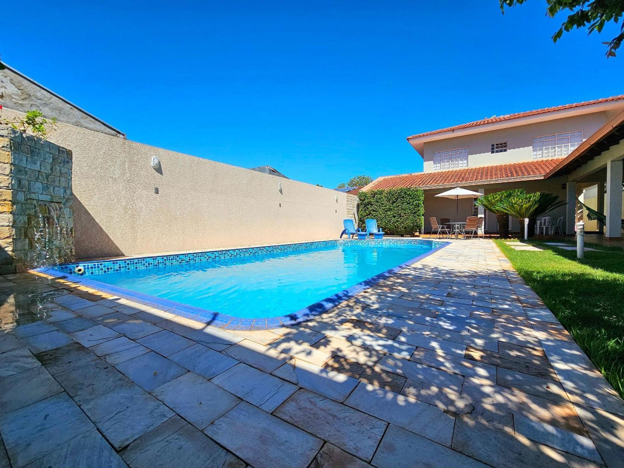 Linda Casa 5 Quartos Prox A Av Cataratas E Centro Сasa de vacaciones *
