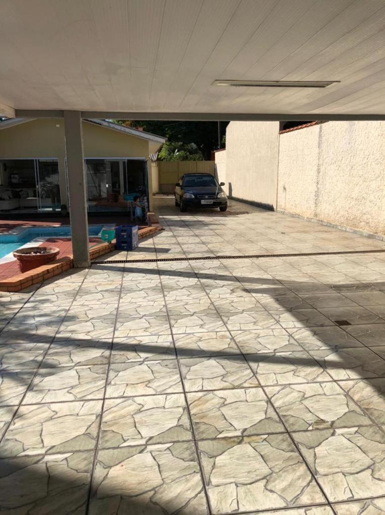 Casa Confortavel Com Piscina Casa de férias