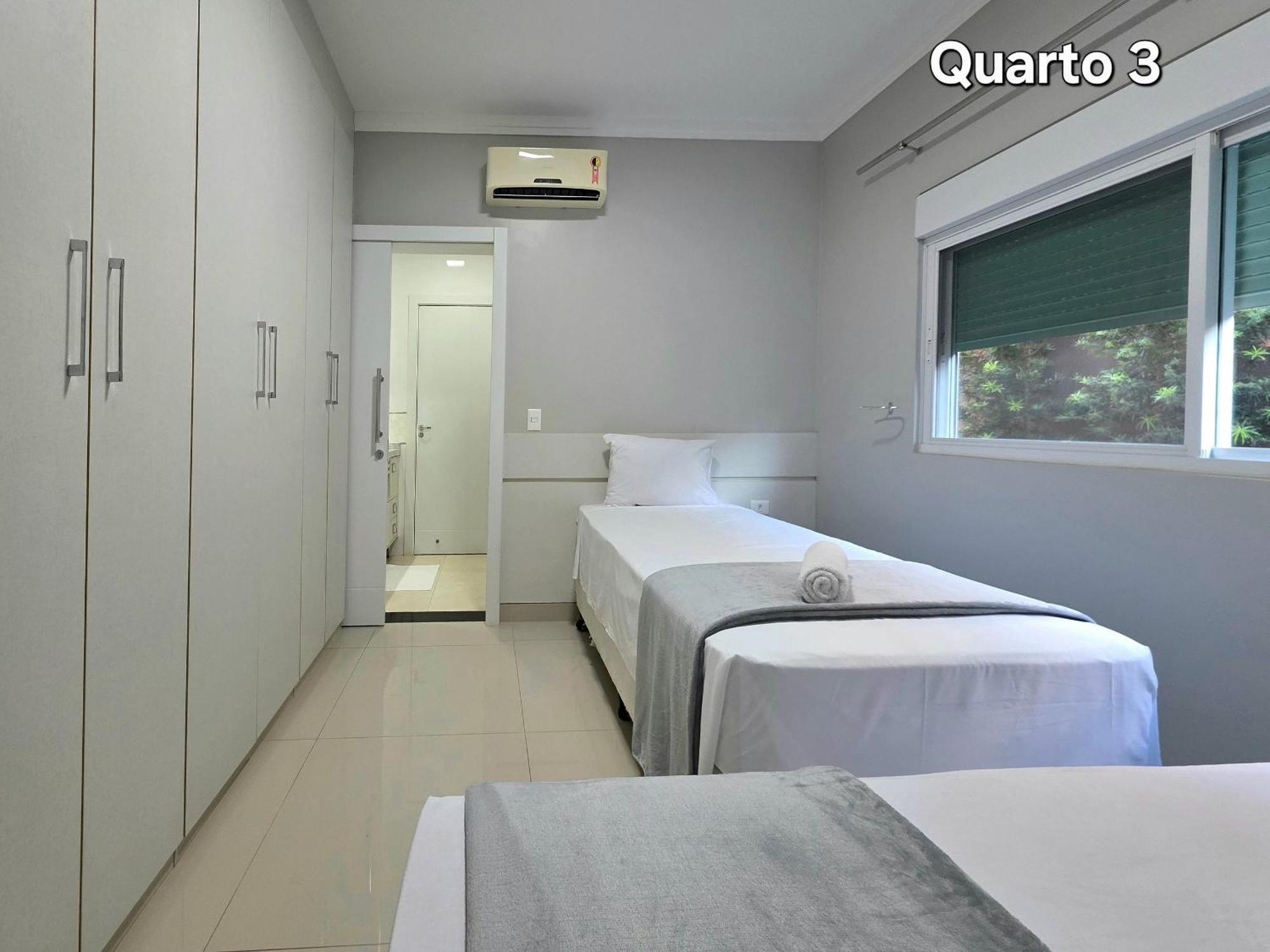 Casa de férias 5 Quartos 4 Banheiros, Na A, A 5 Min Paraguai