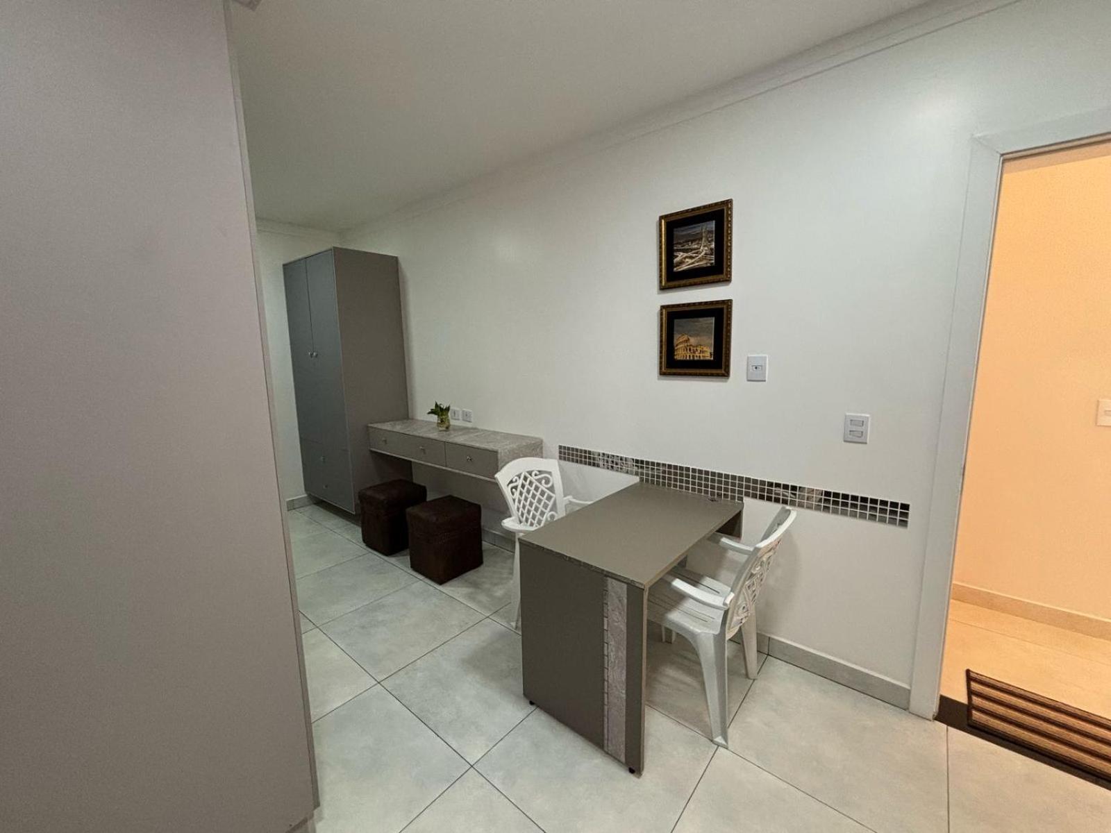 Em Foz Do Iguacu, Ravello Residencial Apartamento