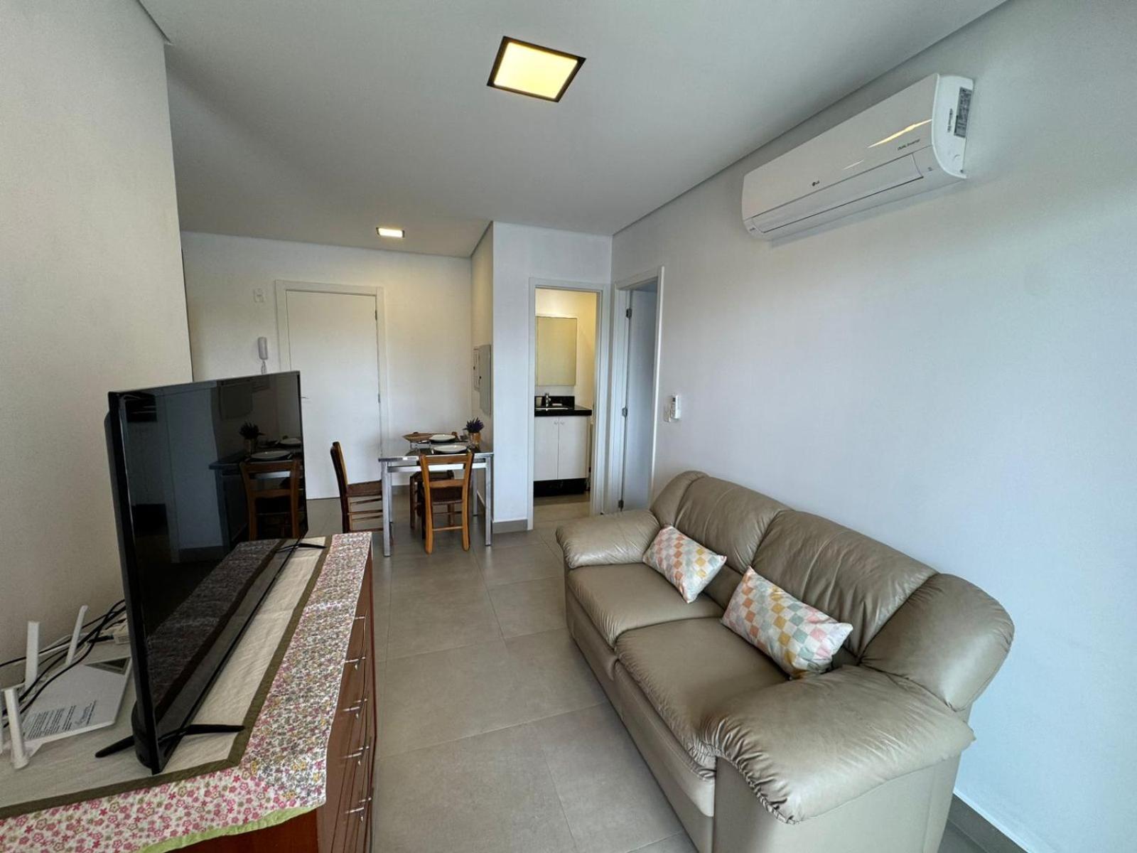 Completo No Centro Com Otima Localizacao Apartamento *