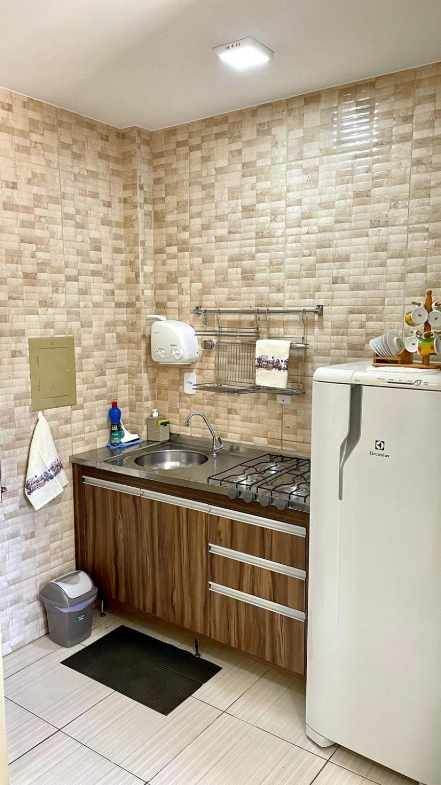 Apartamento Central, Completo, Com Ar Condicionado, Cozinha E Wifi