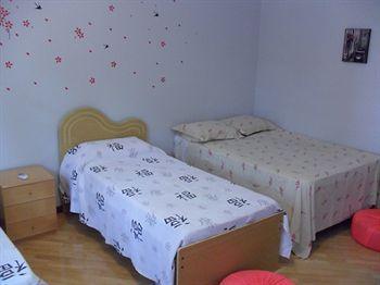 Albergue House