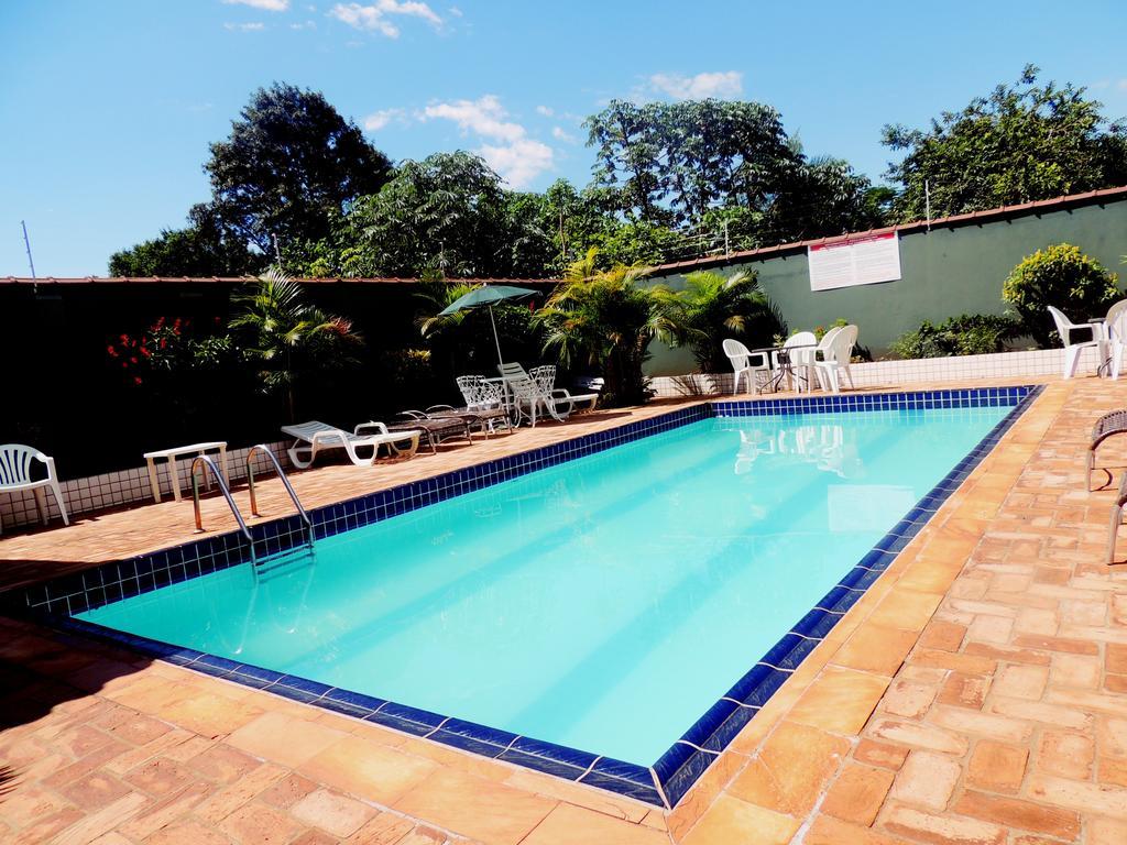 Residencial E Evelina Pensión 2*