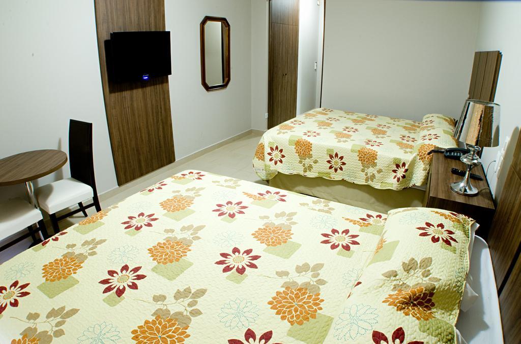 Hotel Lanville Athenee Foz do Iguacu