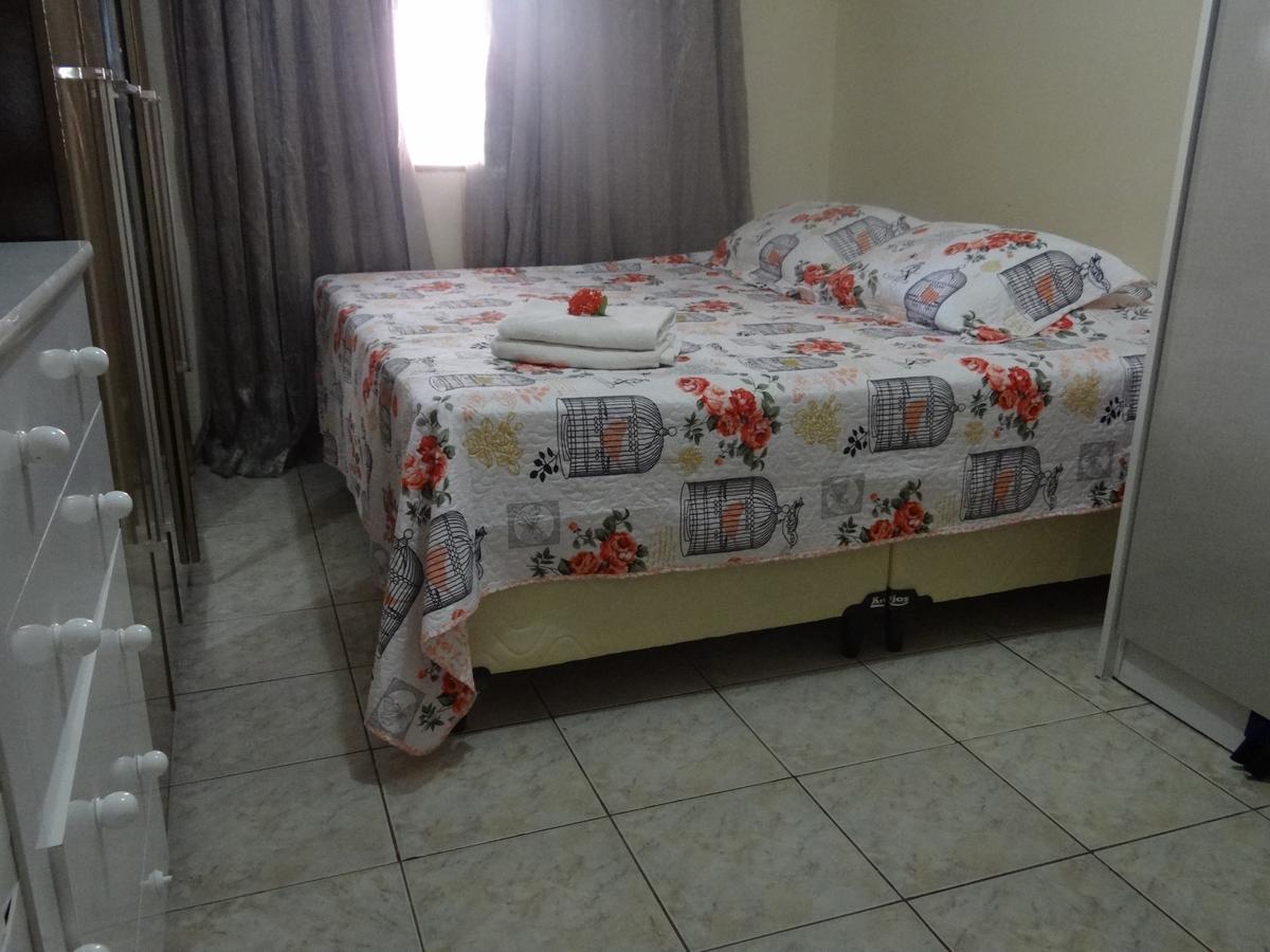 Acomodação com café da manhã  Casa Da Helo Quartos Em Foz Foz do Iguaçu