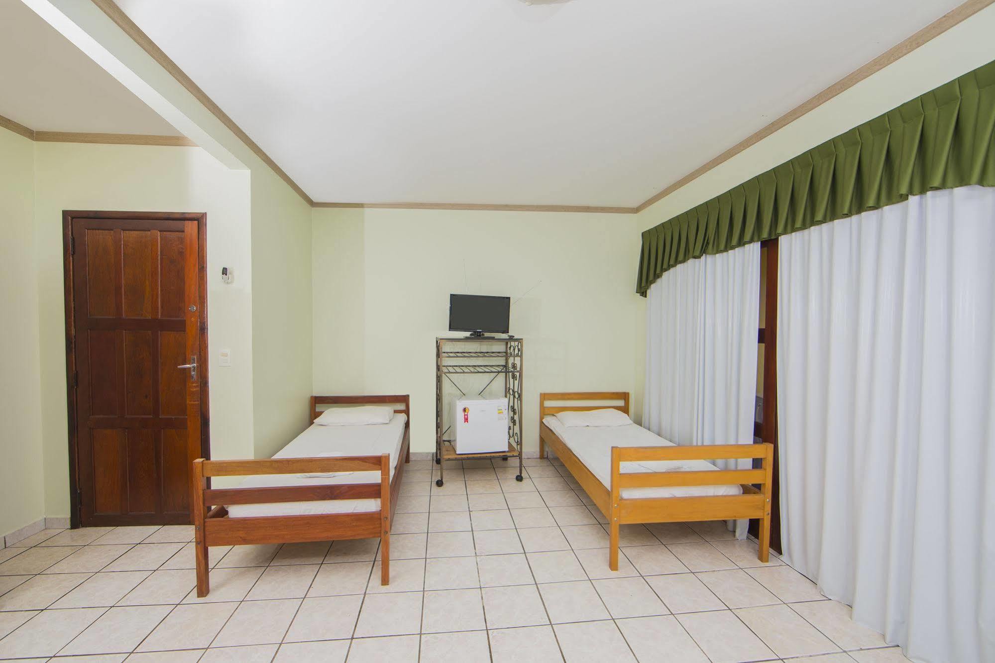 Residencial E Evelina Pensión 2*