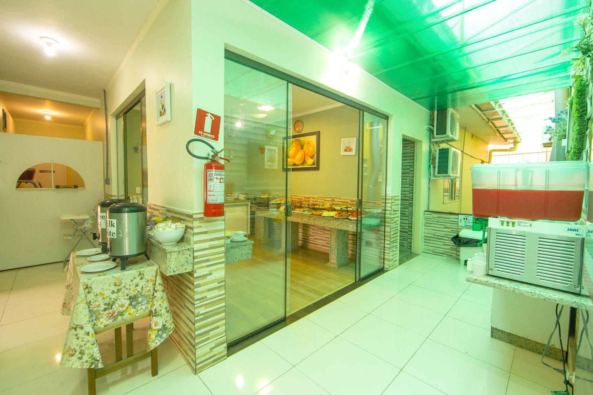 Residencial E Evelina Pensión