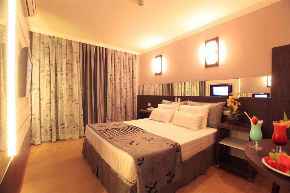 Nadai Confort E Hotel 4*
