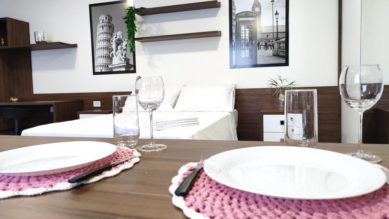 Apartamento Bem No Centro De Foz, Garagem E Wi-fi! *