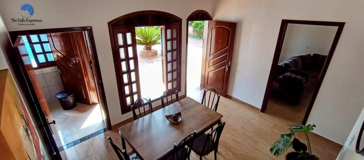 Casa Familiar Com Piscina E Churrasqueira Casa de férias